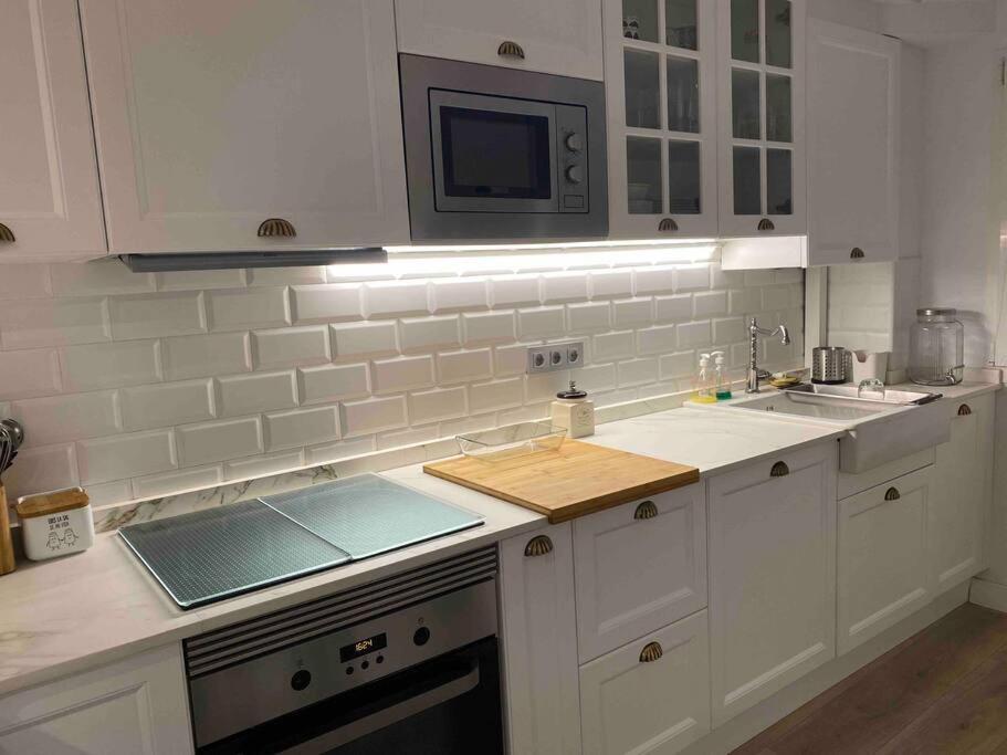 Apartamento A 100Metros De La Playa De San Lorenzo Хихон Екстериор снимка