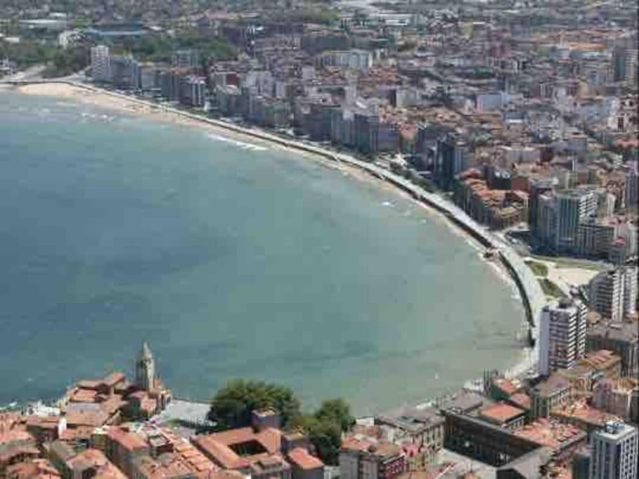 Apartamento A 100Metros De La Playa De San Lorenzo Хихон Екстериор снимка