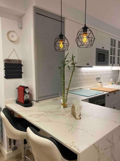 Apartamento A 100Metros De La Playa De San Lorenzo Хихон Екстериор снимка