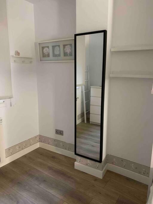 Apartamento A 100Metros De La Playa De San Lorenzo Хихон Екстериор снимка