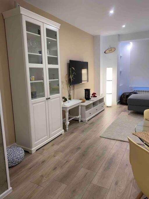 Apartamento A 100Metros De La Playa De San Lorenzo Хихон Екстериор снимка
