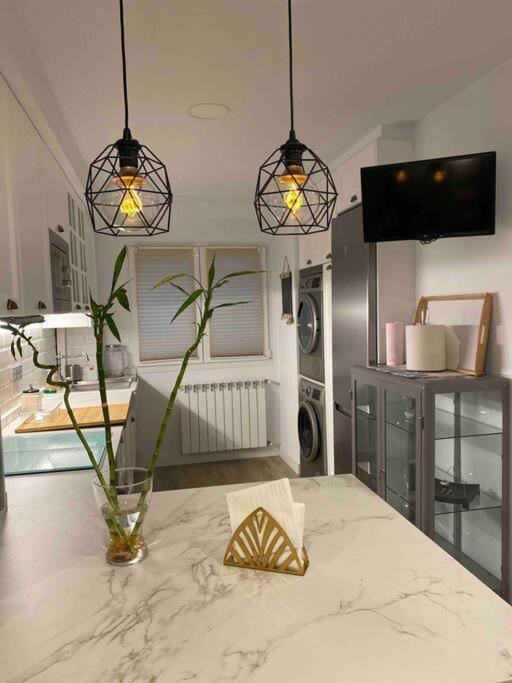 Apartamento A 100Metros De La Playa De San Lorenzo Хихон Екстериор снимка