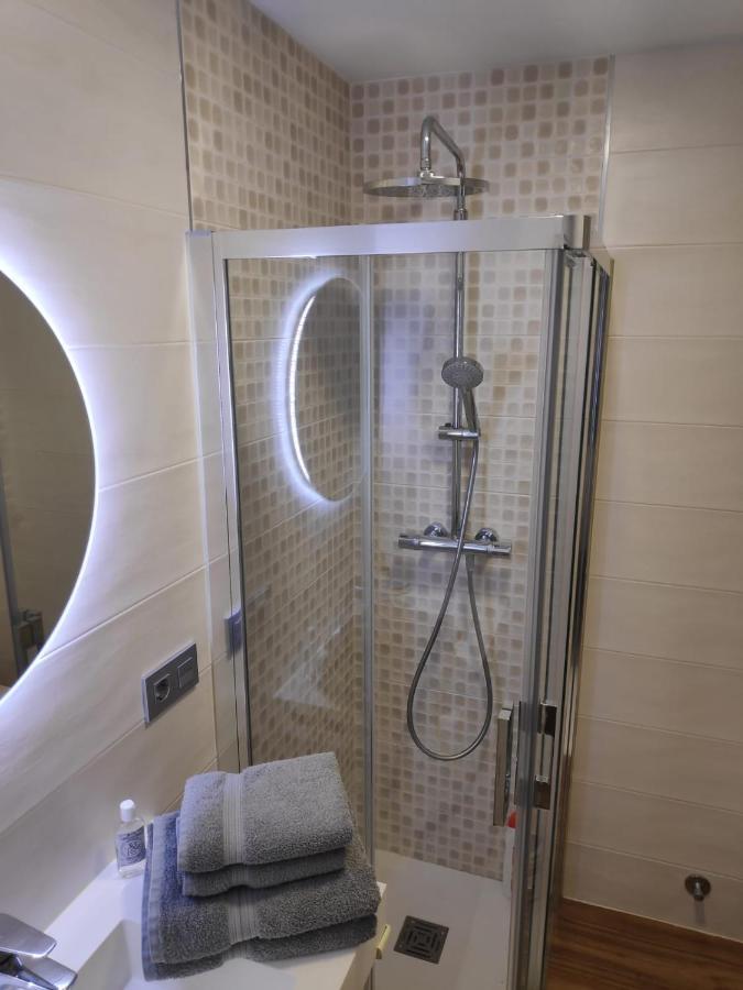 Apartamento A 100Metros De La Playa De San Lorenzo Хихон Екстериор снимка